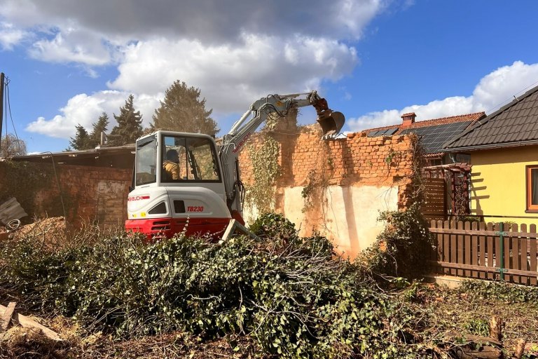 Demolice, bourací práce, odvoz suti - foto č. 9