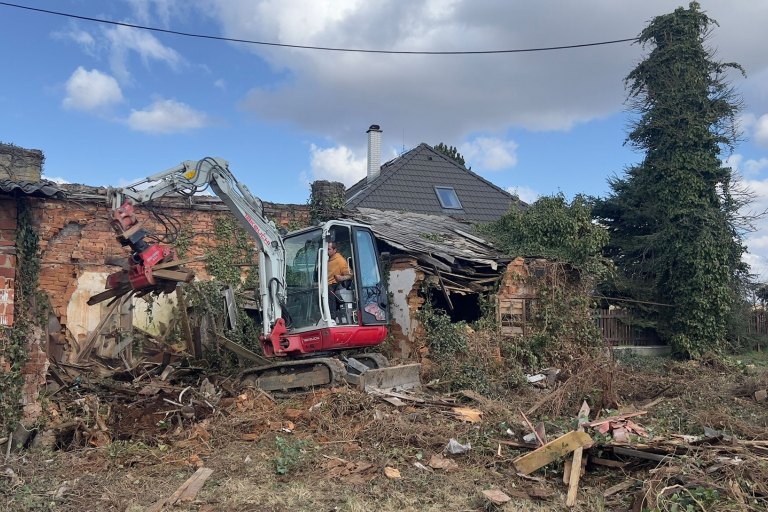 Demolice, bourací práce, odvoz suti - foto č. 6
