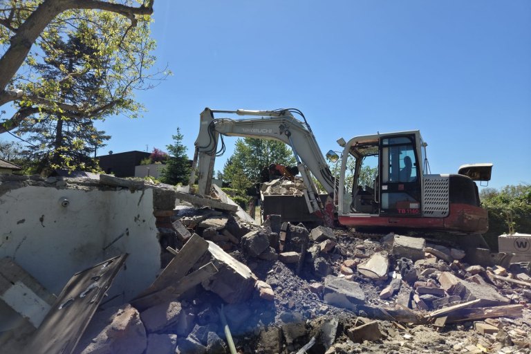 Demolice objektu a odvoz suti - foto č. 3